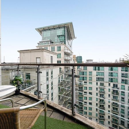 St George River Apartment Londra Dış mekan fotoğraf